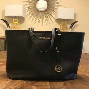 Michael Kors Jet Set Saffiano Leather Tote Bag